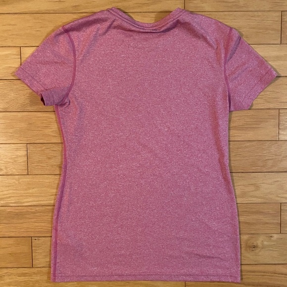 Adidas pink athletic tee size M - Picture 3 of 4